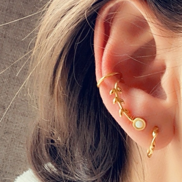 14K Gold Vermeil Leaf Ear Cuff – Climber Style No Piercing Needed - Picture 7 of 10